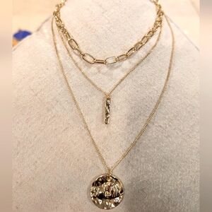 Elegant Gold Layered Necklace Set